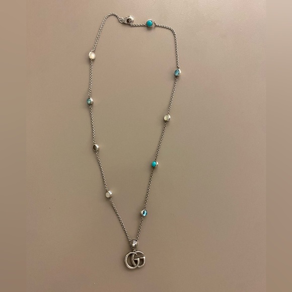 Used Gucci Double G mother of pearl necklace - Picture 2 of 5